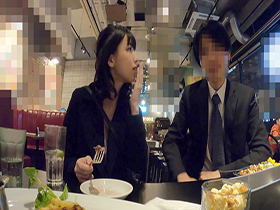 在宅勤務でリモートワーク中のOLさん会社に内緒で副業パパ活しませんか!?Vol.002 サンプル動画サムネイル